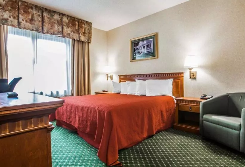 호텔 Econo Lodge Glens Falls Lake George