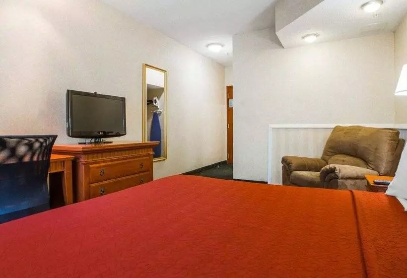 호텔 Econo Lodge Glens Falls Lake George