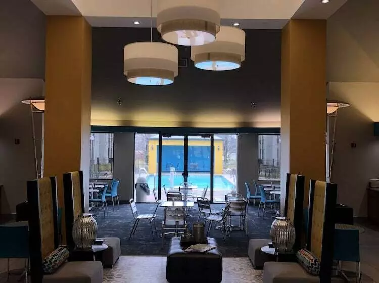 فندق Greenstay Inn & Suites Court View