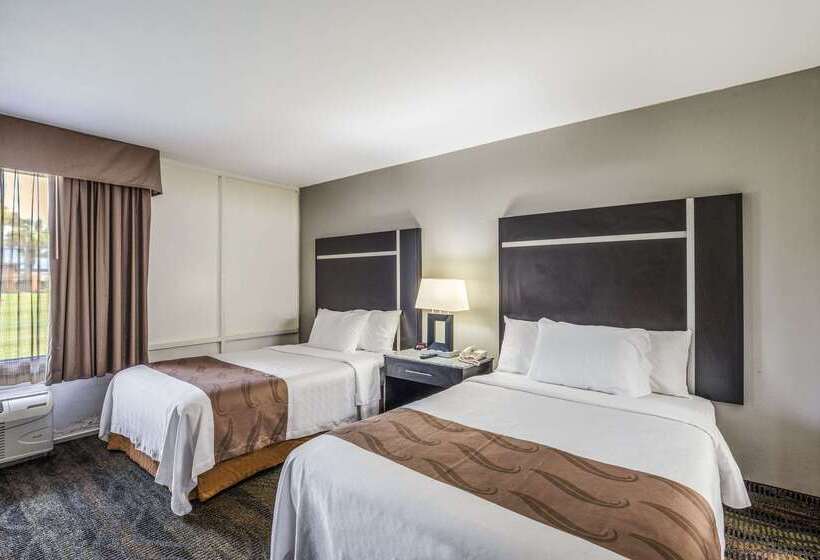 호텔 Quality Inn & Suites Conference Center Thomasville