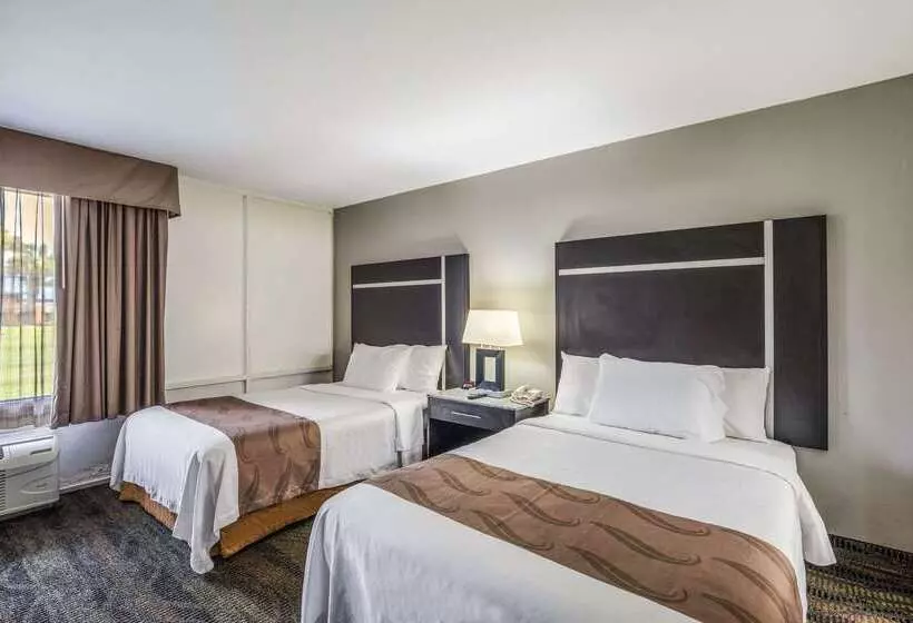 호텔 Quality Inn & Suites Conference Center Thomasville