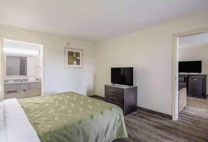 호텔 Quality Inn & Suites Conference Center Thomasville