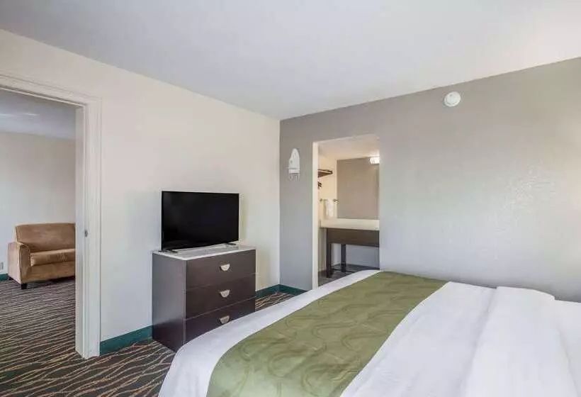 호텔 Quality Inn & Suites Conference Center Thomasville