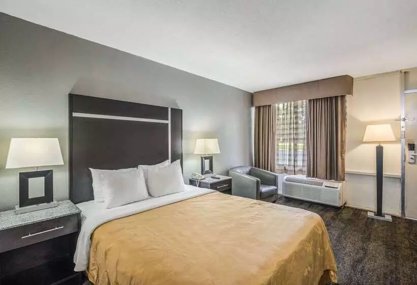 호텔 Quality Inn & Suites Conference Center Thomasville