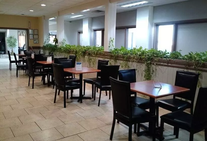 호텔 Quality Inn & Suites Conference Center Thomasville