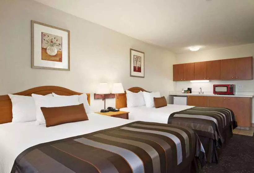 호텔 Ramada By Wyndham Seatac Airport