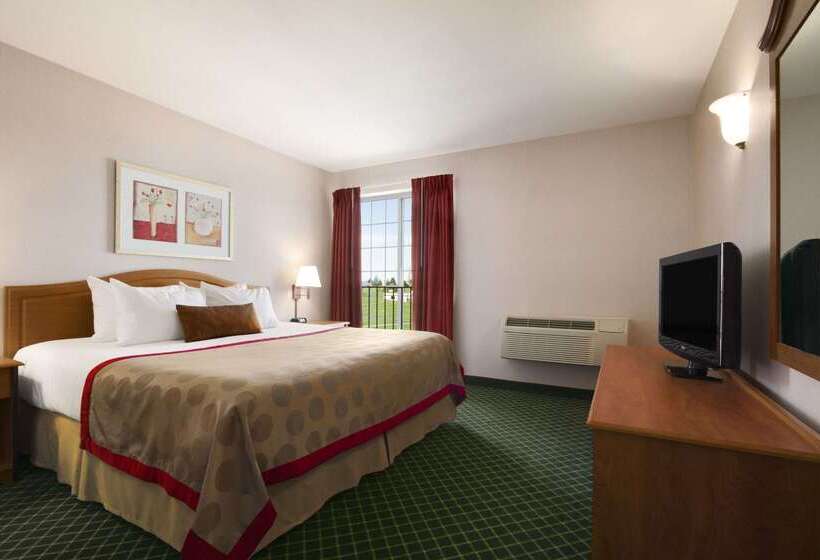 ホテル Ramada By Wyndham Seatac Airport