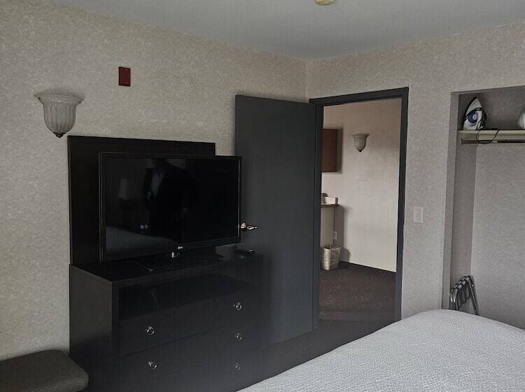 ホテル Ramada By Wyndham Seatac Airport