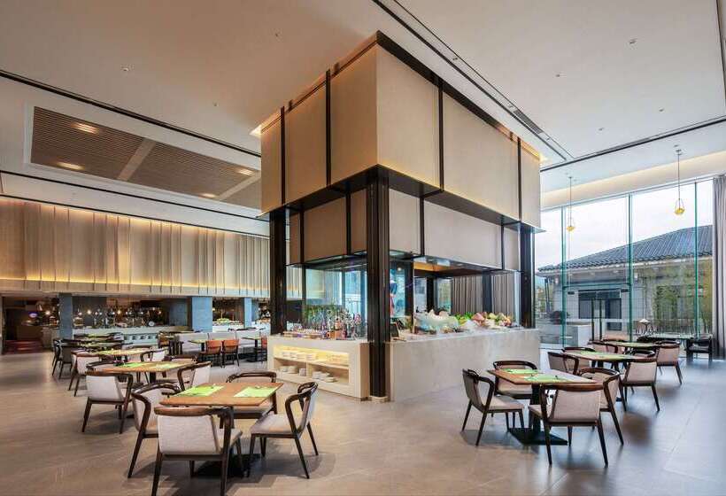 Hotel Ramada By Wyndham Wuyishan