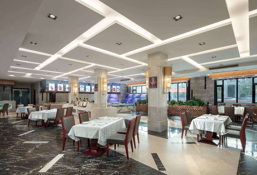 Hotel Ramada By Wyndham Wuyishan