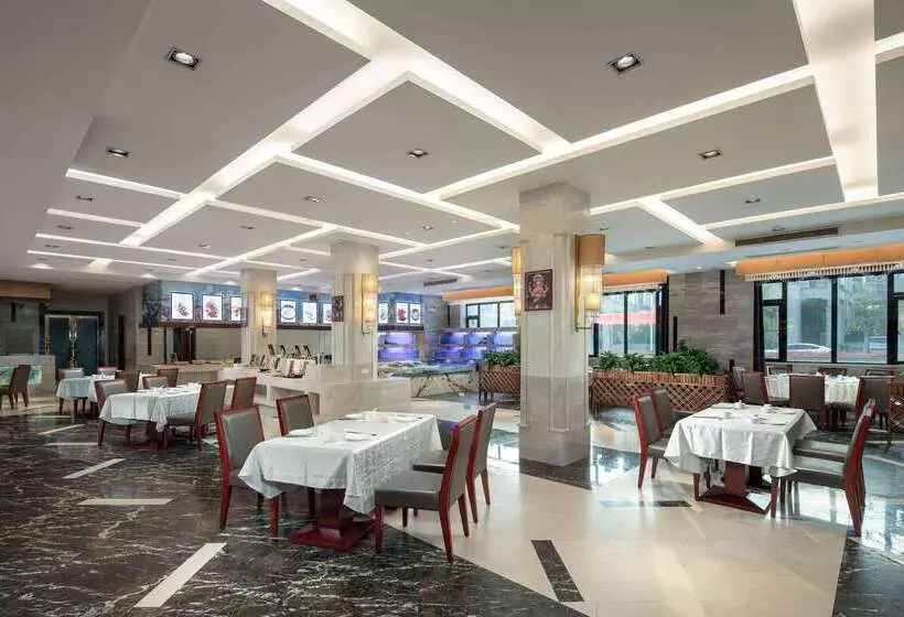 فندق Ramada By Wyndham Wuyishan