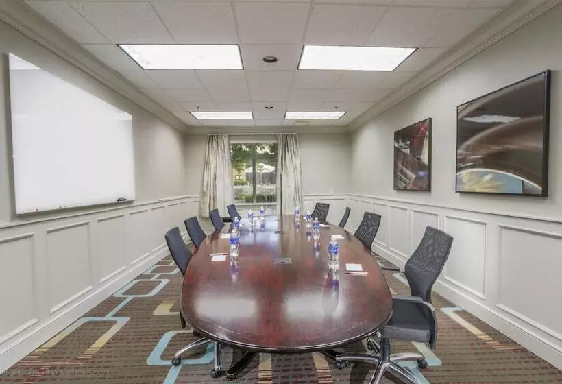 Отель Residence Inn Fort Worth Alliance Airport