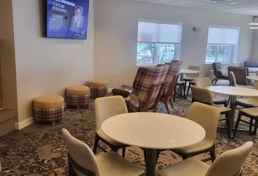 Отель Residence Inn By Marriott Orlando East/ucf Area