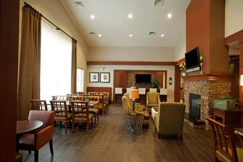 ホテル Staybridge Suites Chantilly Dulles Airport, An Ihg