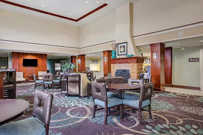 호텔 Staybridge Suites Chattanooga Downtown  Convention Center, An Ihg