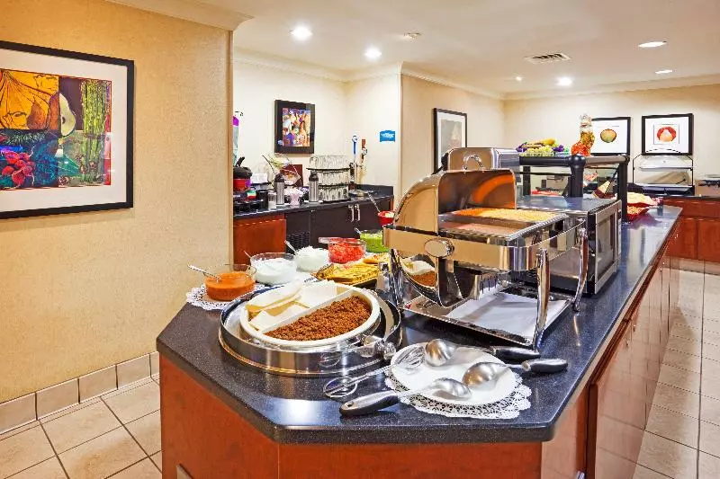 호텔 Staybridge Suites Chattanooga Downtown  Convention Center, An Ihg
