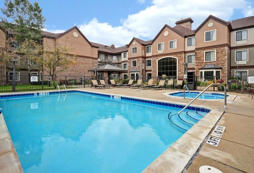 هتل Staybridge Suites Grand Rapids Kentwood, An Ihg