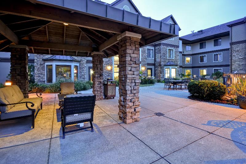 هتل Staybridge Suites Grand Rapids Kentwood, An Ihg