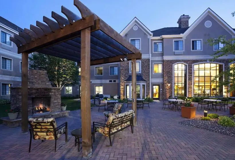 ホテル Staybridge Suites Minneapolis Maple Grove, An Ihg