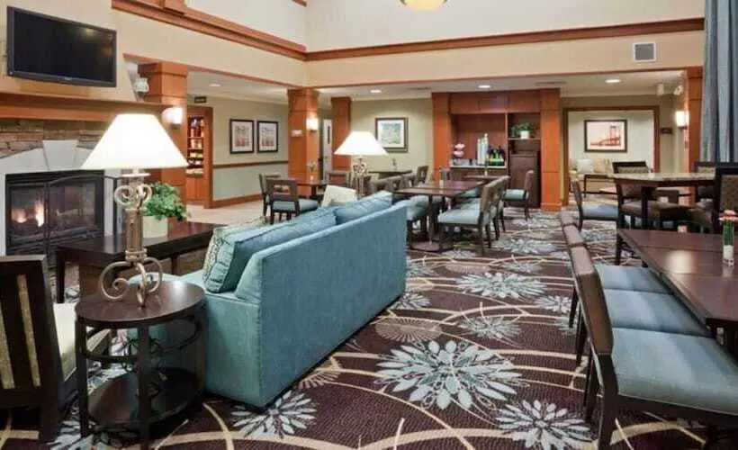 ホテル Staybridge Suites Minneapolis Maple Grove, An Ihg