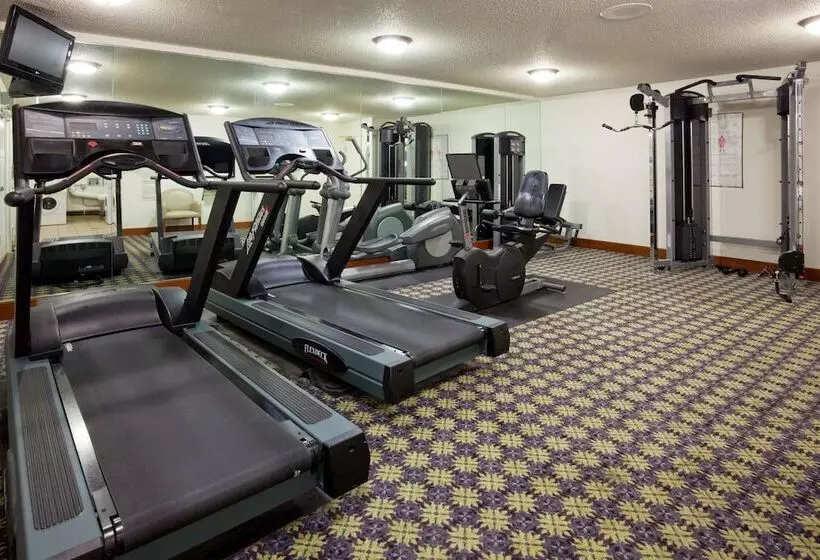 ホテル Staybridge Suites Minneapolis Maple Grove, An Ihg