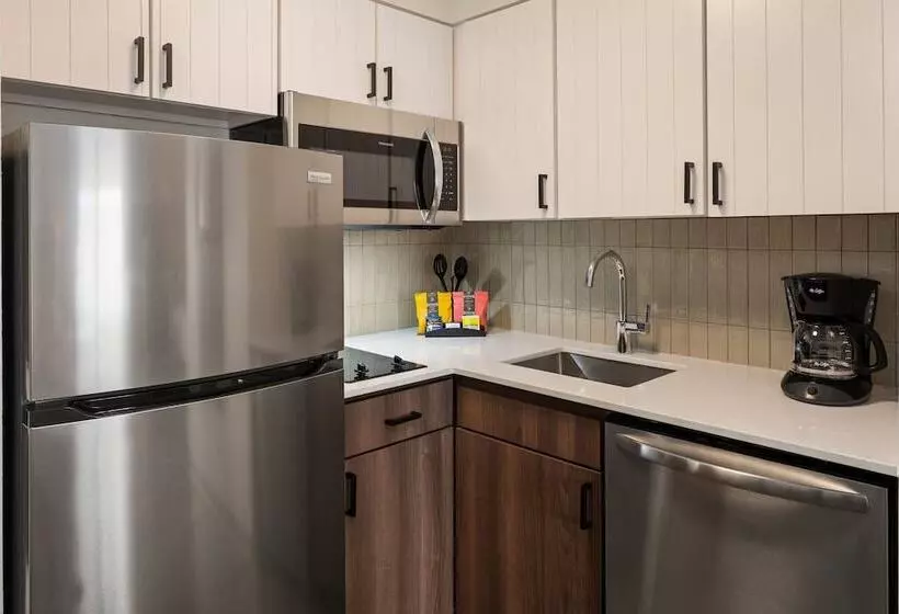 ホテル Staybridge Suites Minneapolis Maple Grove, An Ihg