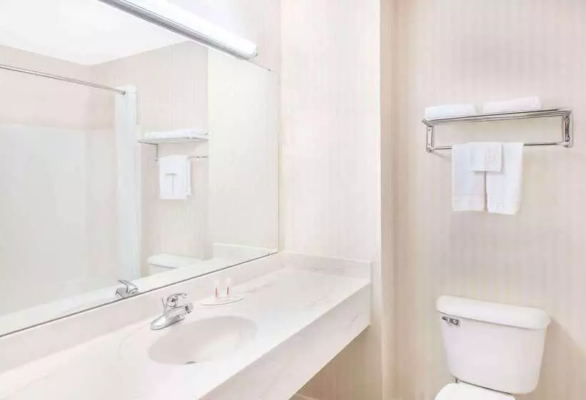 Отель Super 8 By Wyndham Lowell/bentonville/rogers Area