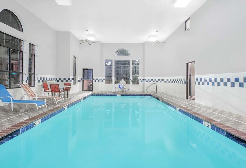 Otel Super 8 By Wyndham Lowell/bentonville/rogers Area