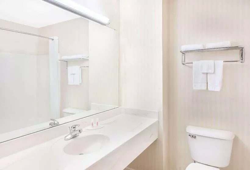 Отель Super 8 By Wyndham Lowell/bentonville/rogers Area