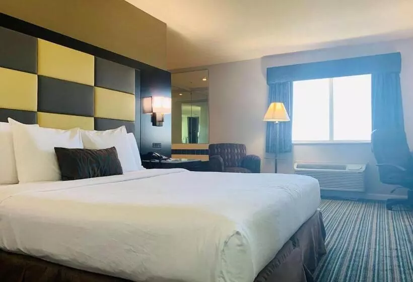 Surestay Plus Hotel By Best Western Redding