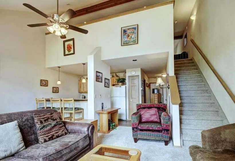 酒店 Tarn Landing C4