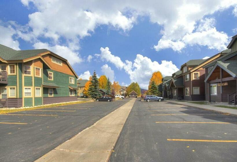 هتل Tarn Landing C4