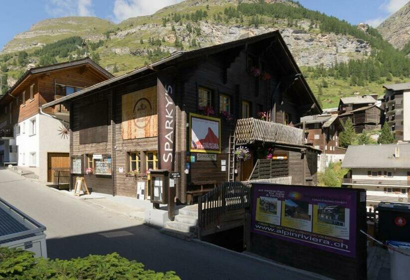 فندق The Matterhorn Hostel Zermatt