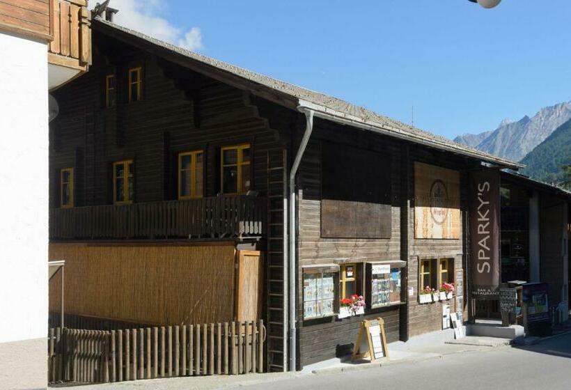 فندق The Matterhorn Hostel Zermatt