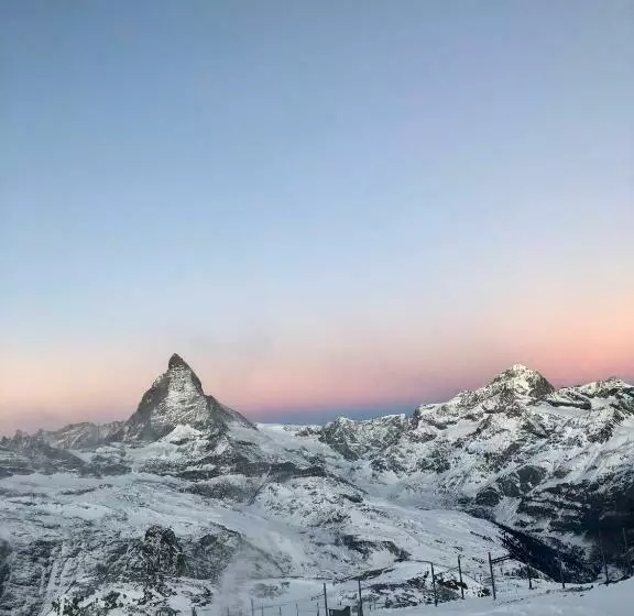 酒店 The Matterhorn Hostel Zermatt