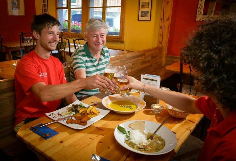 فندق The Matterhorn Hostel Zermatt