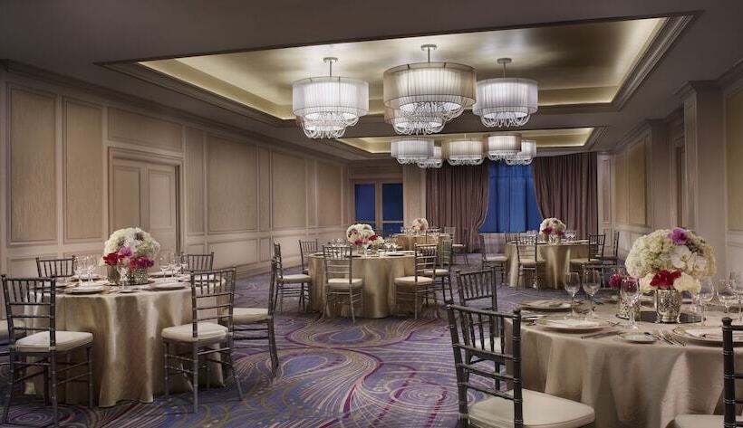 هتل The Ritzcarlton Coconut Grove, Miami