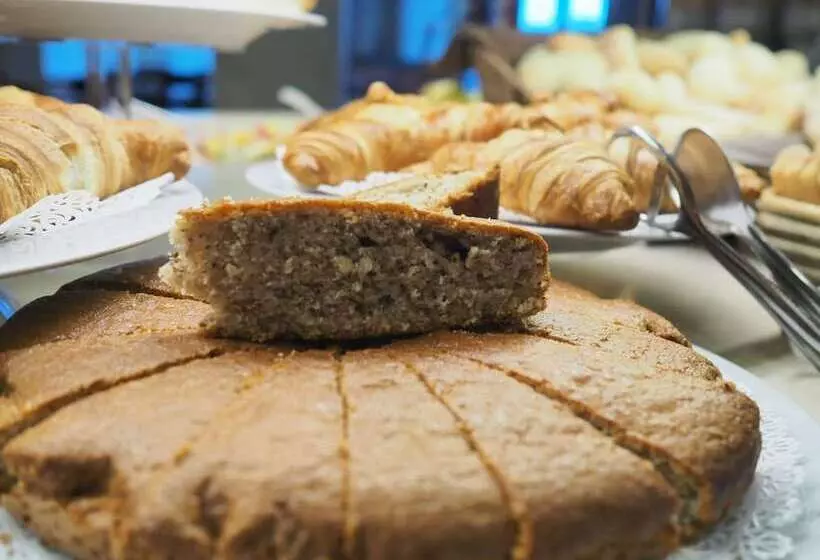 ホテル Tulip Inn Turin West Rivoli