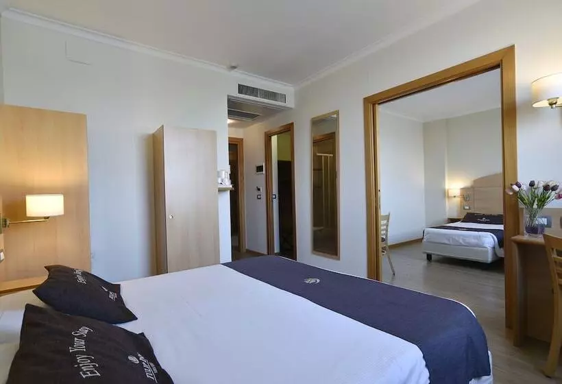 ホテル Tulip Inn Turin West Rivoli