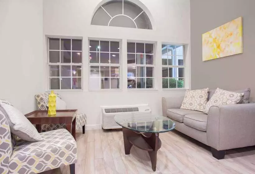 Microtel Inn & Suites By Wyndham Kannapolis/concord