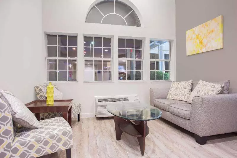 Microtel Inn & Suites By Wyndham Kannapolis/concord