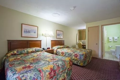 مُتل Bayfront Inn