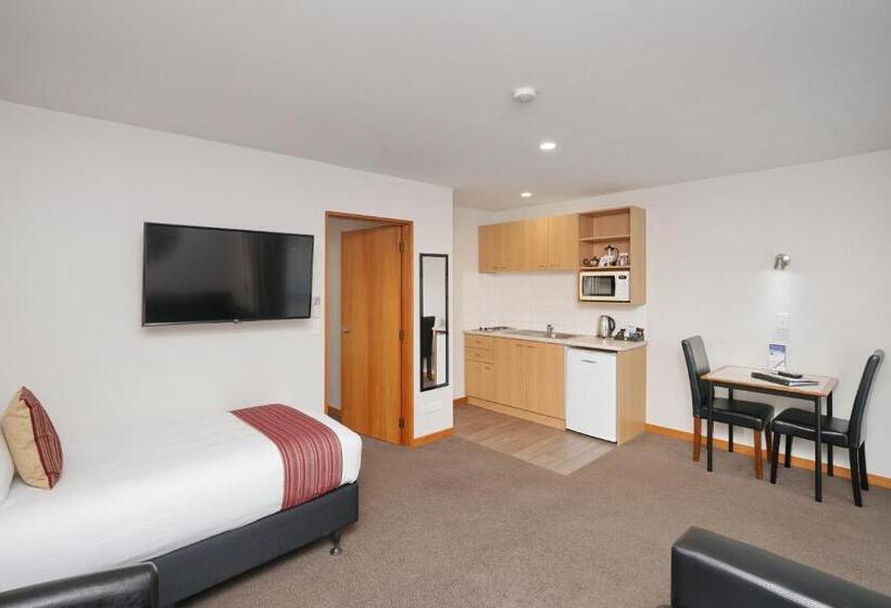 306 Motel Apartments