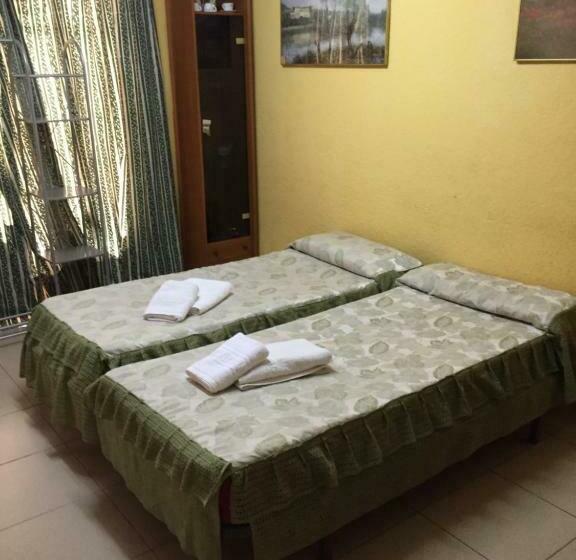هاستل Residencia Alclausell