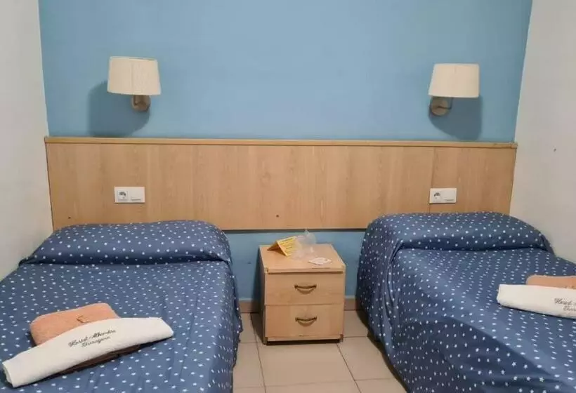 هاستل Residencia Alclausell
