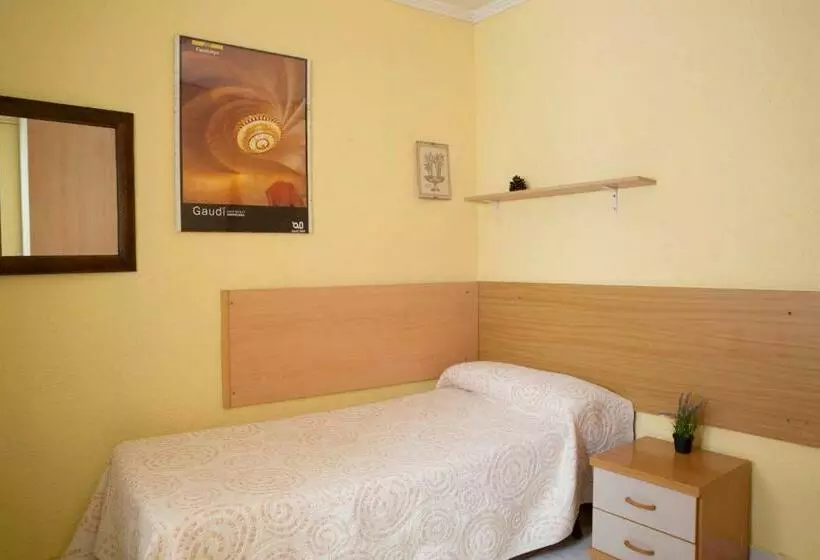 هاستل Residencia Alclausell