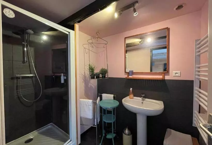 ベッドアンドブレックファースト Au Presbytère De Saigneville