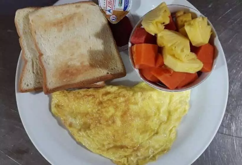 Bed and Breakfast Desa Limasan Resort