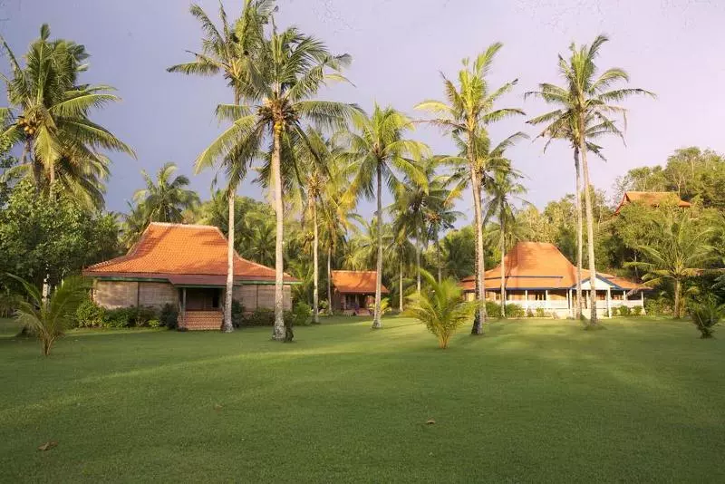 Bed and Breakfast Desa Limasan Resort