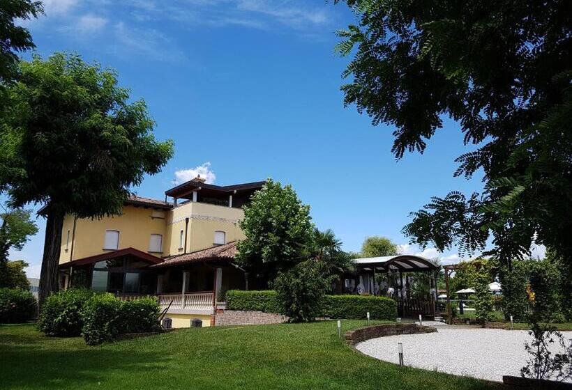 مبيت وإفطار Villa Riviera Hotel Udine
